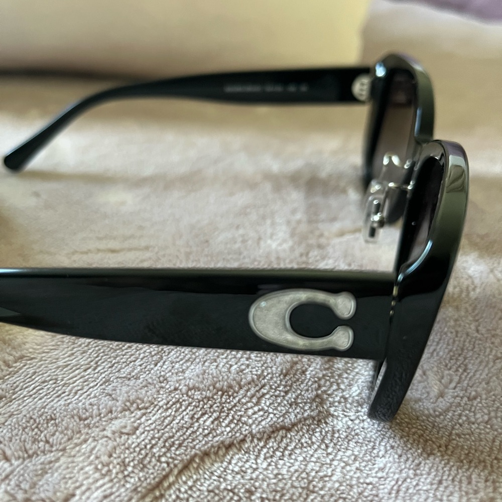Coach Sunglasses - Picture 4 of 7